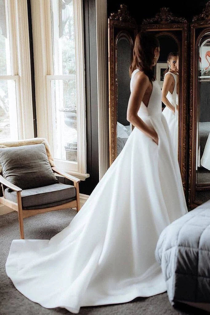 Chic Clothes For Women Trend Alert Simple Round Neck Satin Ivory Wedding Dresses with Pockets