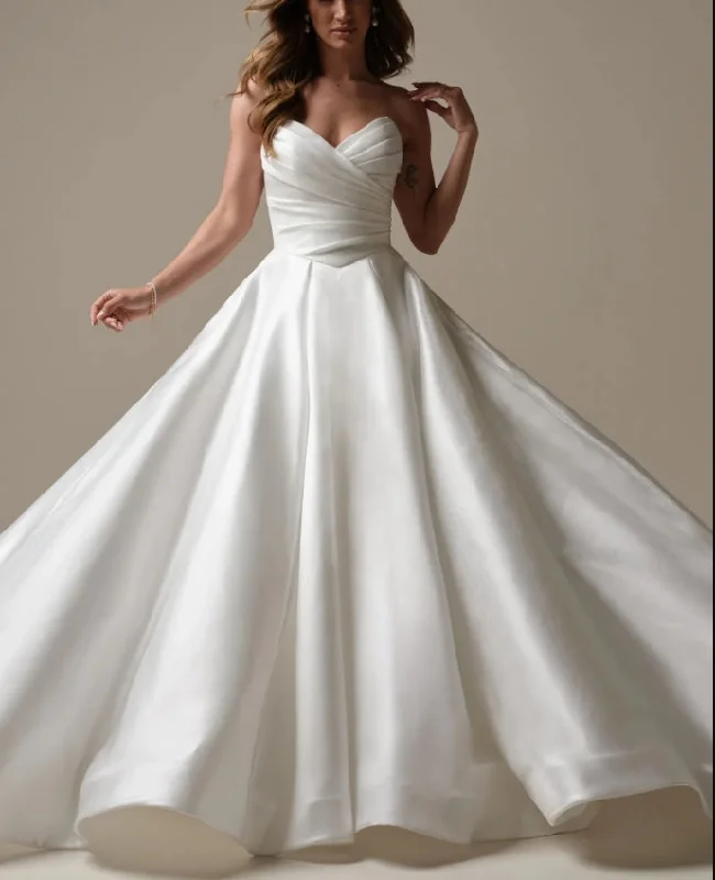 Women's Clothing Sets Fashion Forward Wedding Dress A-Line Sleeveless Strapless Sweetheart Neckline Bridal Gown Formal Wear Dress