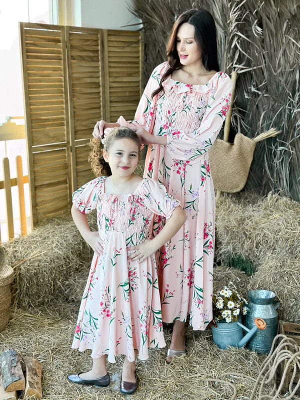 Women's Stylish Professional Garments Elevated Casual Discounts Mini Brenda Peach Floral Long Dress