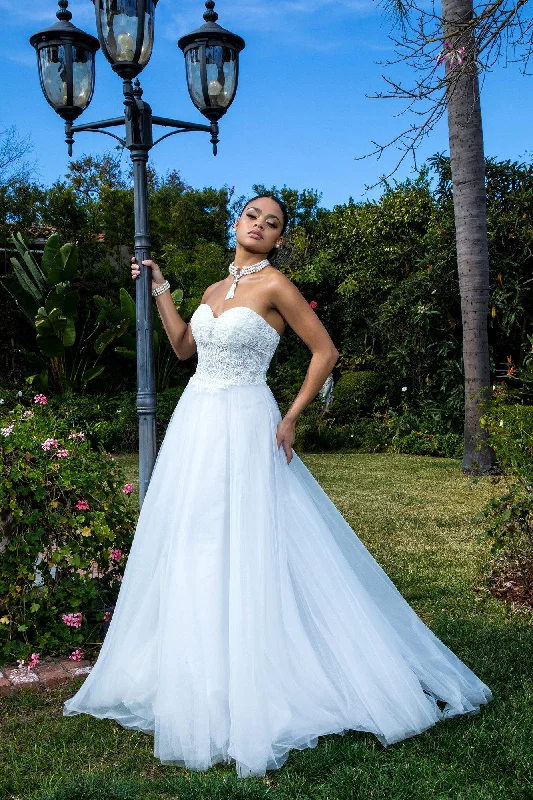 Sustainable Women's Clothes Chic & Modern Sales Long Strapless Sweetheart Beaded Lace Wedding Gown