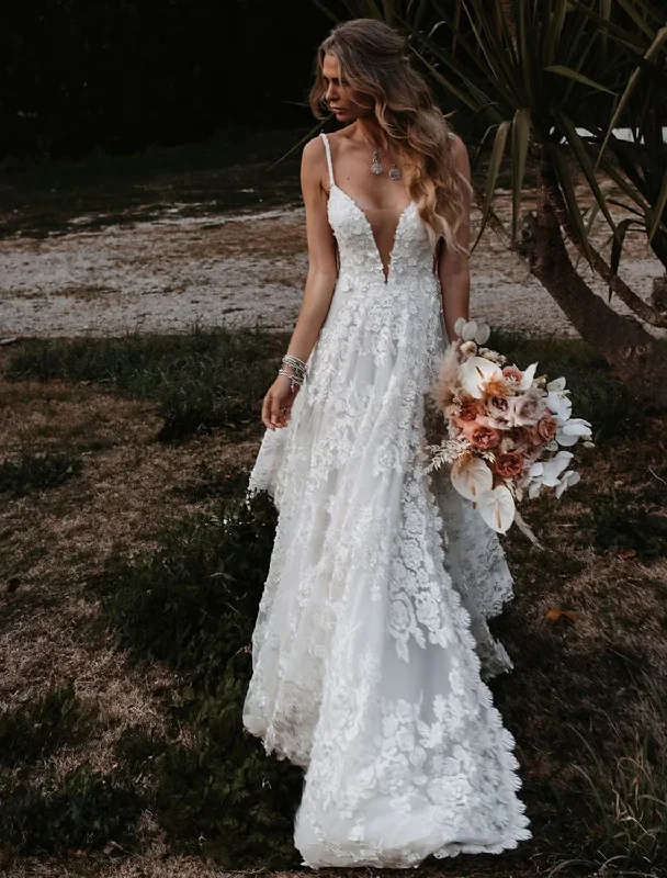 Women's Timeless Attire Limited Edition Beach Sexy Boho Wedding Dresses Court Train Sheath / Column Sleeveless Spaghetti Strap Lace With Appliques Split Front