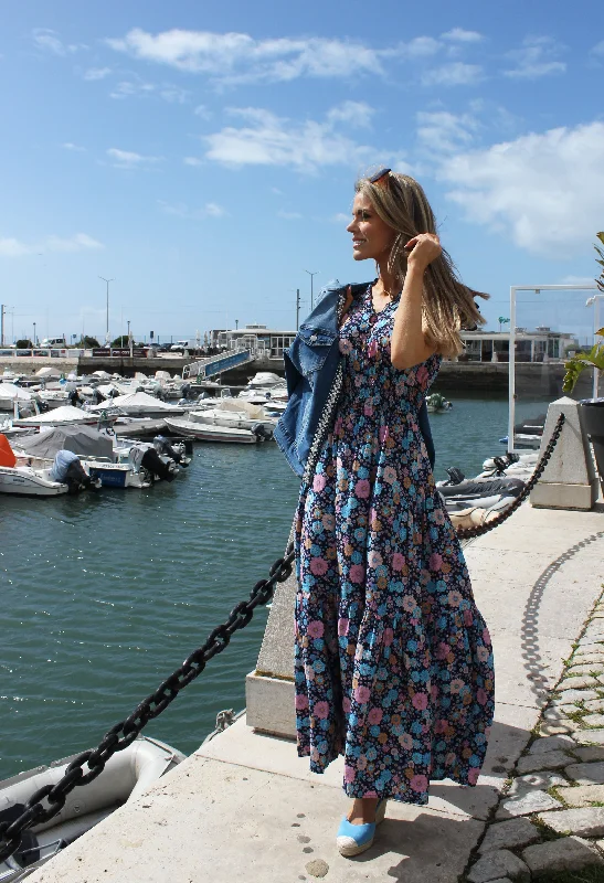 Casual Clothing For Women Explore What'S New Floral V Neckline Dress