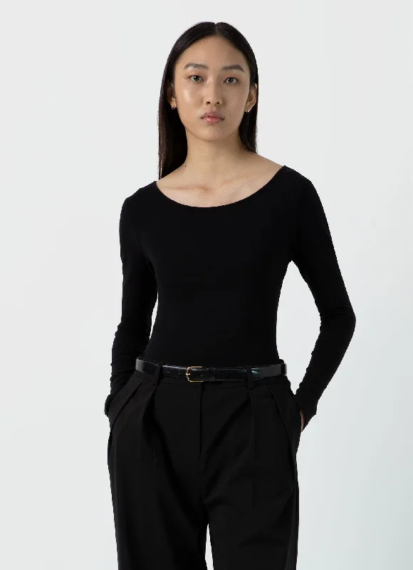 The Latest Fashion Trends Women's Scoop Back Top in Black