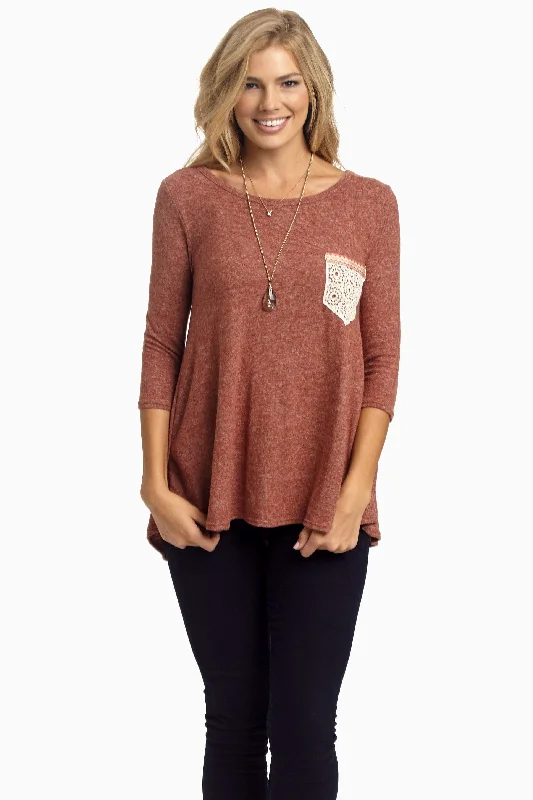 Forward Trendsetter Rust Soft Knit Crochet Pocket Top