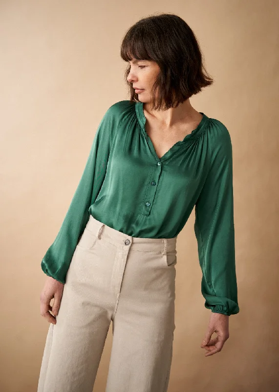 Day-To-Night Styles BETSY SATIN TOP - GREEN