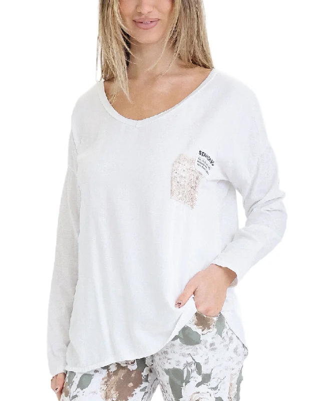 Vintage Style Deals V-Neck Top w/ Sequin Patch